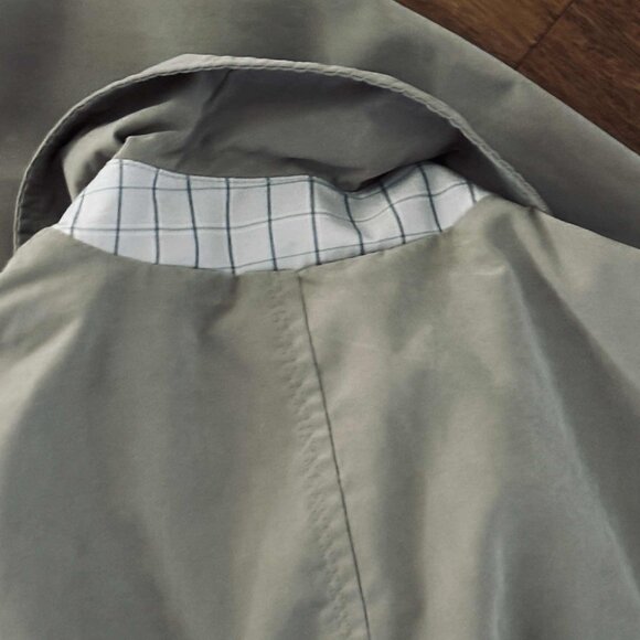 London Fog Men’s Medium Auburn Light Weight Front Zip Collared Golf Coat Tan - Picture 3 of 9